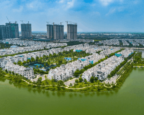 Biệt thự, liền kề ở Hà Nội, TP.HCM diễn biến “lạ”