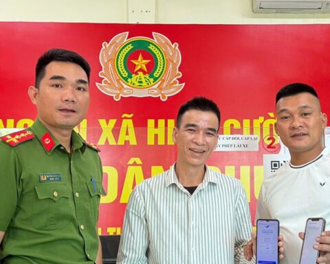 Công an các tỉnh xác minh loạt giao dịch chuyển khoản từ 9,9 triệu, 10 triệu, đến 61 triệu… của nhiều người dân