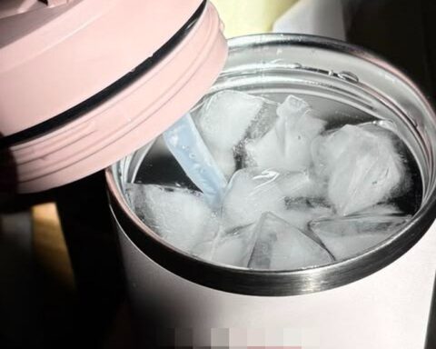 4 kiểu dùng bình giữ nhiệt hại gan, “phá thận”, tự rước ung thư