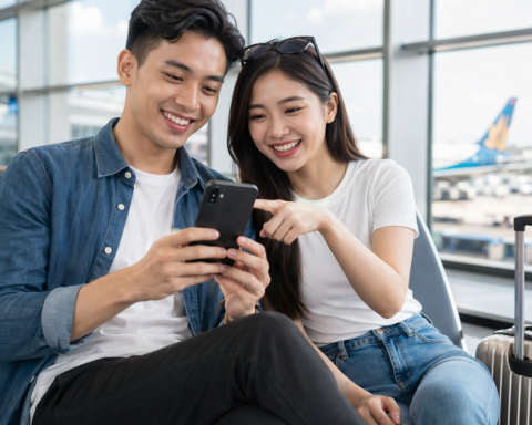 Vượt ải săn vé concert, hốt luôn deal vé máy bay 888k nhẹ tênh trên app ngân hàng