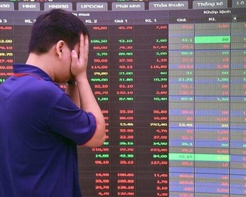 Một cổ phiếu chứng khoán bất ngờ “nằm sàn” giữa lúc VN-Index hưng phấn