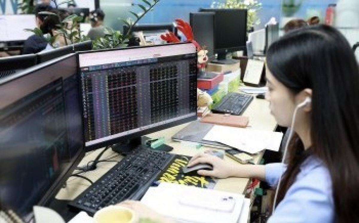 Dòng vốn vào các quỹ đầu tư phân hóa trong tháng 7