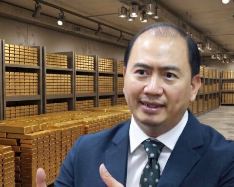 Giá vàng trong nước thấp hơn thế giới: Nguyên nhân của “chuyện lạ” là gì?