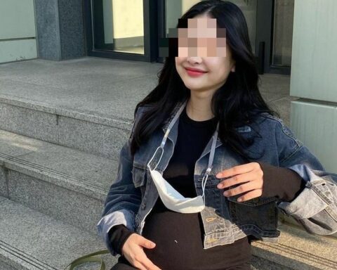 Người phụ nữ 27 tuổi phát hiện nhiễm HIV khi khám thai, cách cô bị lây nhiễm quen đến “lạnh sống lưng”