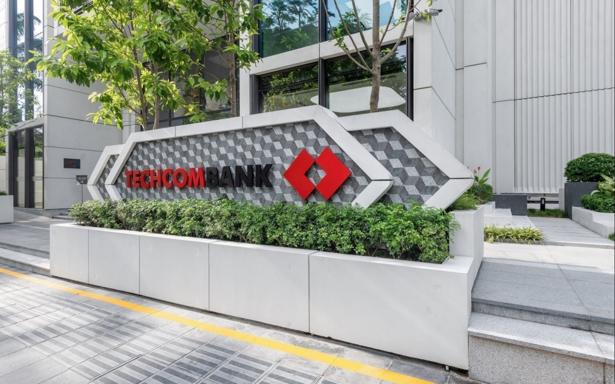 Techcombank dự tính điều chỉnh kế hoạch tăng vốn, hạ tỷ lệ chia cổ tức bằng cổ phiếu còn 50%