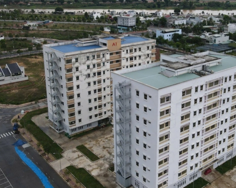Nhà ở xã hội cách nơi làm việc 70 km, có được mua căn thứ hai?