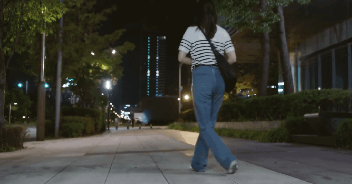 Lọ Lem say rượu thôi có cần phải đẹp vậy không: Má đỏ bừng cuốn dễ sợ, không hoàng tử nào cưỡng nổi đâu