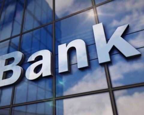 Tỷ lệ nợ quá hạn lên 3,8%, sức ép thanh khoản và huy động vốn ngành ngân hàng gia tăng