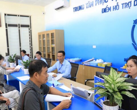 Không yêu cầu nộp giấy tờ đã tích hợp trên VNeID: Giảm thủ tục cho người dân