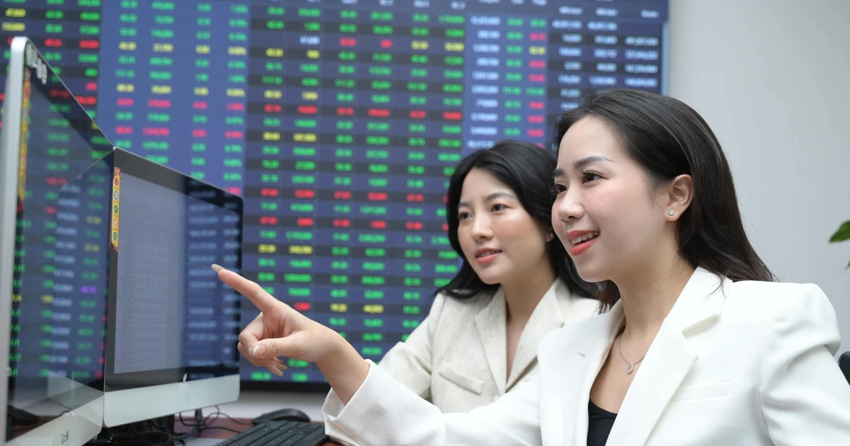 VN-Index vượt mốc 1.800 điểm