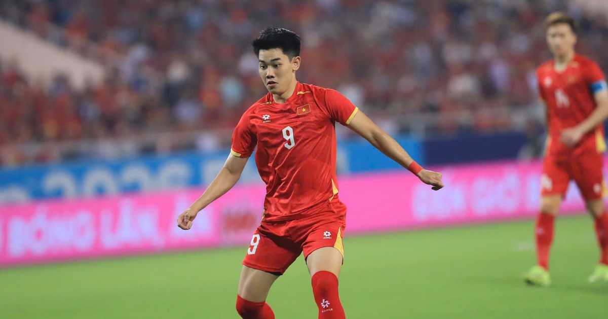 Phỏng vấn nóng Đình Bắc sau chức vô địch ASEAN Cup: “Người Thái muốn lấy cúp về nhưng chúng ta đã giữ lại Mỹ Đình”