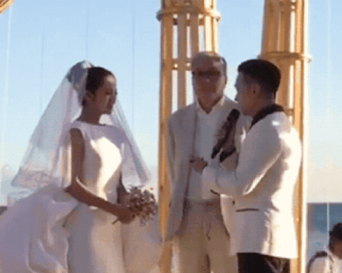 “Nữ diễn viên phim giờ vàng” khốn khổ, phải nuôi 2 con gái riêng của chồng đại gia vướng lao lý