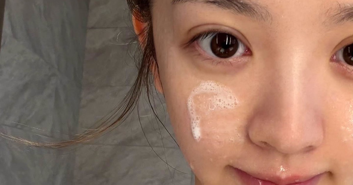 Búp bê Trung lộ mặt mộc 100%, lên truyền hình cũng không cần makeup
