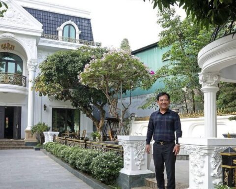 Căn nhà 3 tầng ở Hà Nội của NSƯT Quang Tèo
