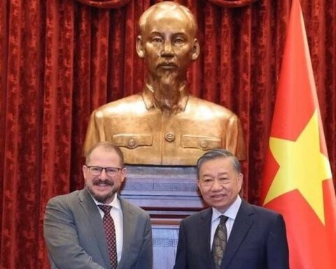 Mua công ty của Vingroup, Tập đoàn vốn hóa hơn 170 tỷ USD muốn xây trung tâm Top 3 thế giới ở Việt Nam