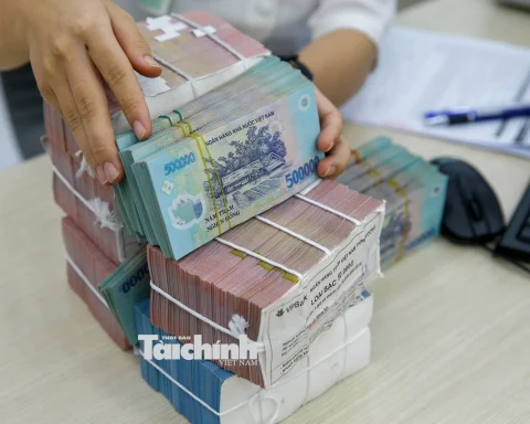 Thu hẹp phạm vi chi tiền mặt, mở rộng thanh toán cá nhân qua tài khoản