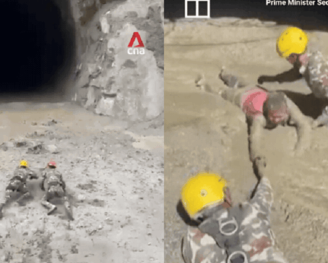 Lũ quét ở Nepal: Vỡ òa khoảnh khắc giải cứu thành công 350 người mắc kẹt trong hầm