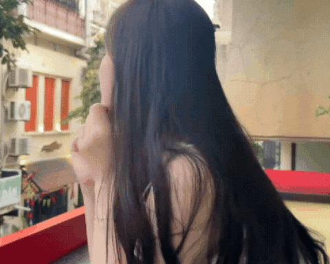 Nàng thơ Vbiz gây sốt vì giống cả showbiz: Từ Kim Ji Won, Đỗ Thị Hà đến mỹ nhân đẹp nhất thế giới