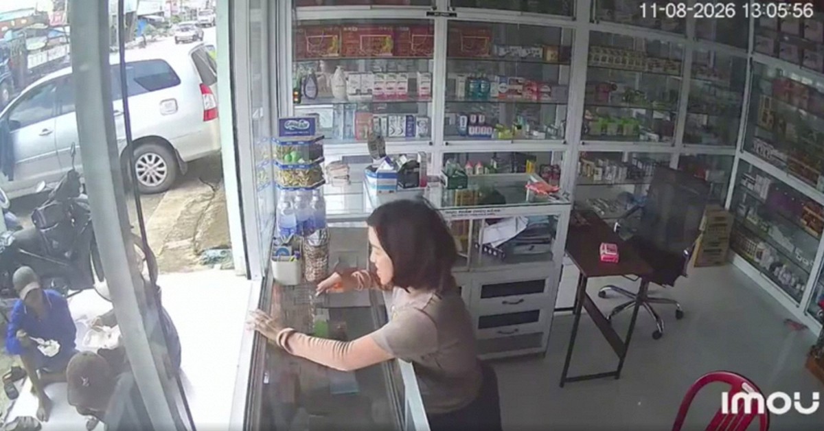 Thấy nhóm thợ hồ ngồi ăn trước cửa hiệu thuốc, nữ dược sĩ có hành động hút hơn 1 triệu lượt xem