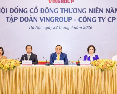 Bất ngờ với thu nhập Tổng Giám đốc Vingroup khi Chủ tịch Phạm Nhật Vượng nhận thù lao 0 đồng