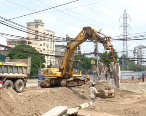 Nhịp thi công sôi động trên công trường dịp Quốc khánh 2-9