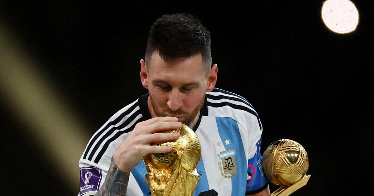Messi từ giã đội tuyển Argentina