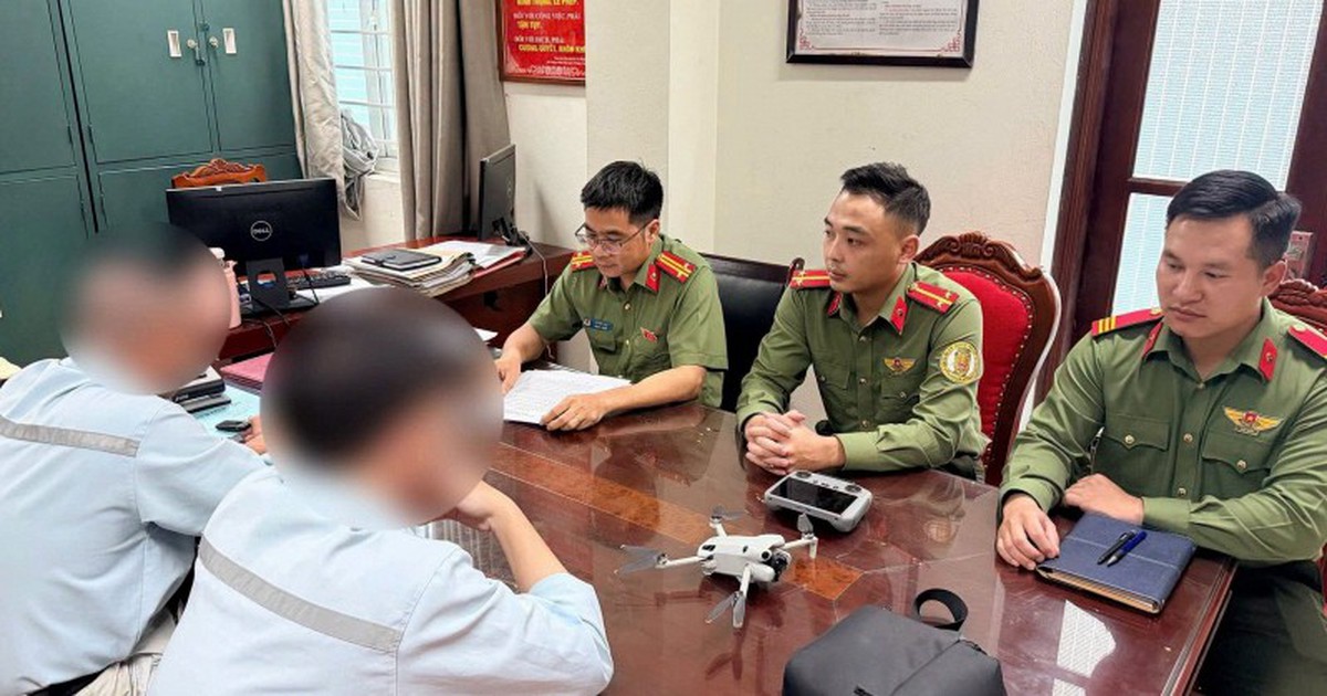 Phát hiện 1 vật thể bay không người lái ở độ cao 92m, Công an cửa khẩu Cảng HKQT Nội Bài làm việc với Lê Quý H. SN 1999