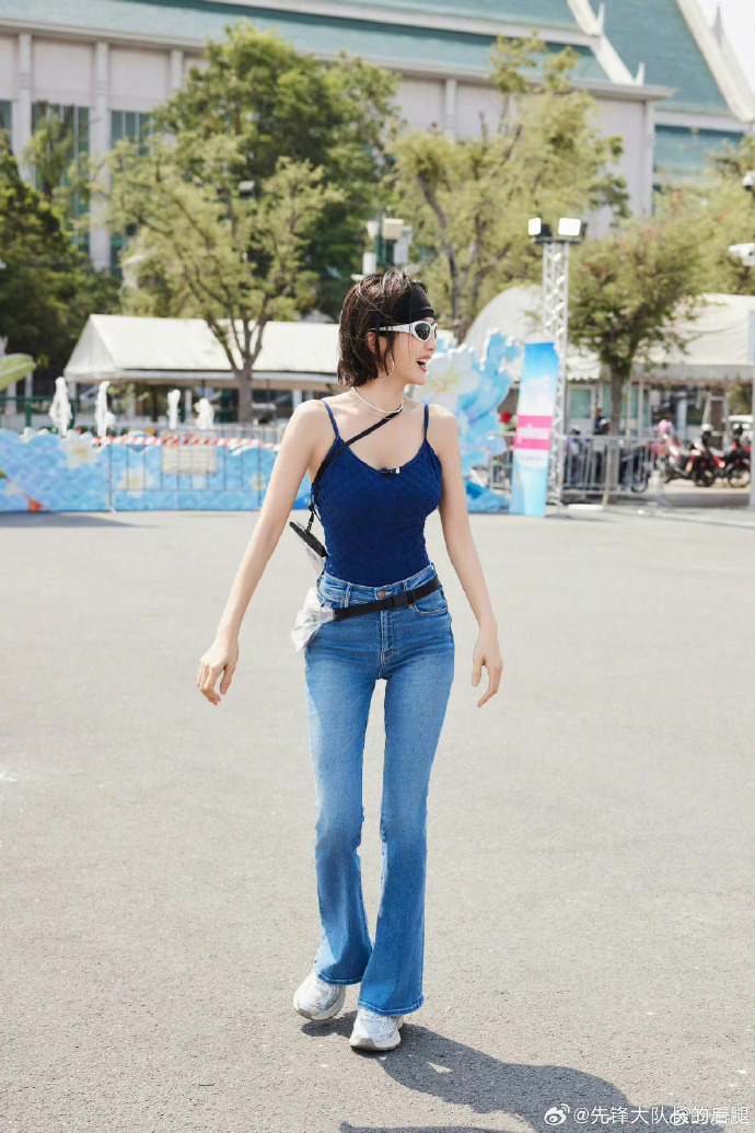 Ngũ quan hài hoà ở tuổi 47 của Tần Lam- Ảnh 2.