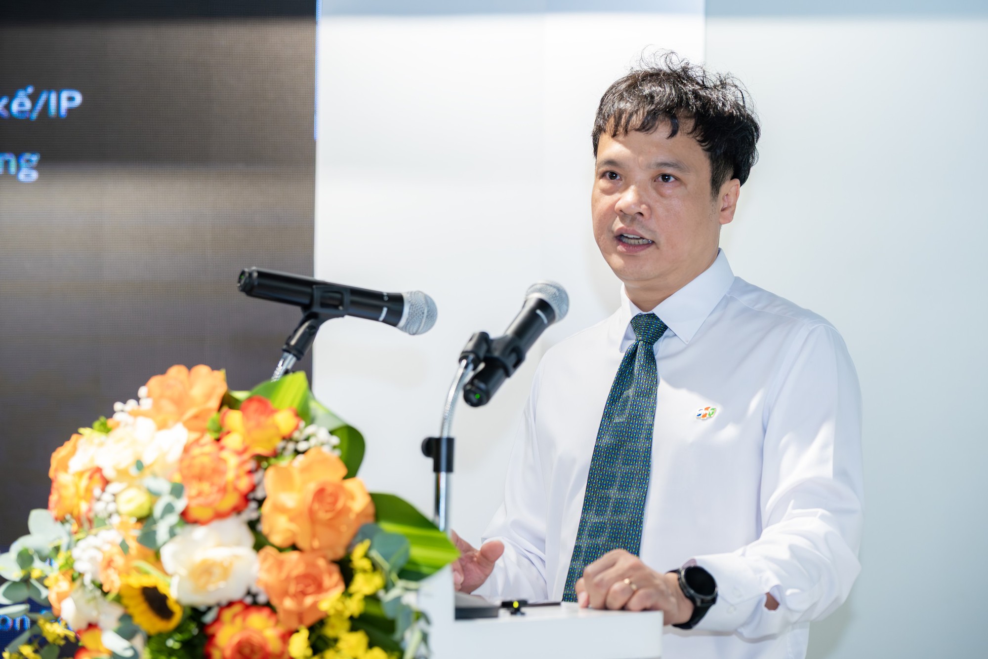 Tổng Giám đốc Tập đoàn FPT: Việt Nam không cần làm toàn bộ chuỗi bán dẫn, chỉ cần chọn đúng công đoạn có lợi thế - Ảnh 3.