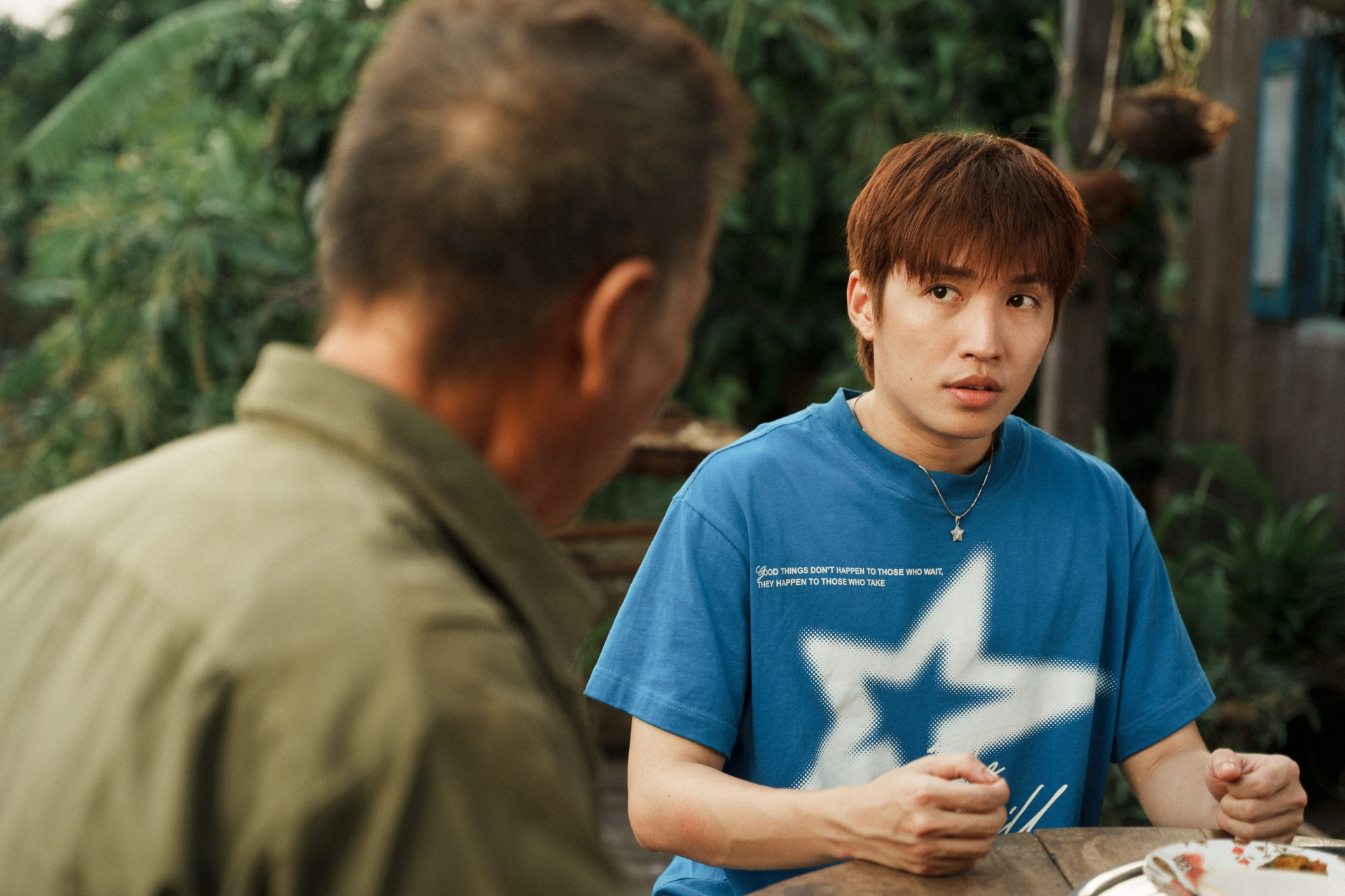 Nghỉ Hè Sợ Nghỉ Hưu: Kịch bản có duyên, diễn xuất có tầm, không là siêu phẩm thì cũng đáng tiền- Ảnh 5.