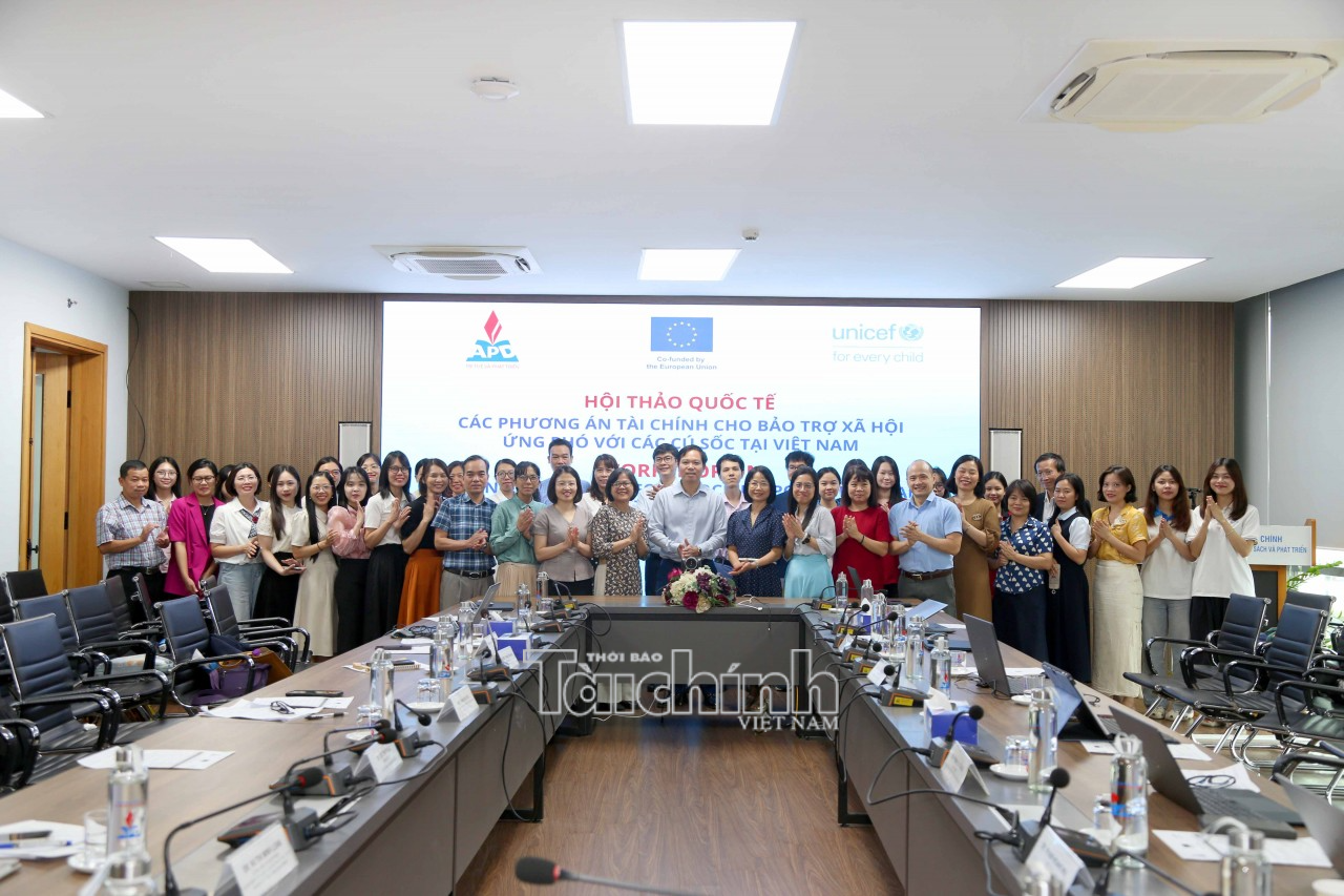 Tìm giải pháp tài chính cho bảo trợ xã hội ứng phó với cú sốc tại Việt Nam Tìm giải pháp tài chính cho bảo trợ xã hội ứng phó với cú sốc tại Việt Nam