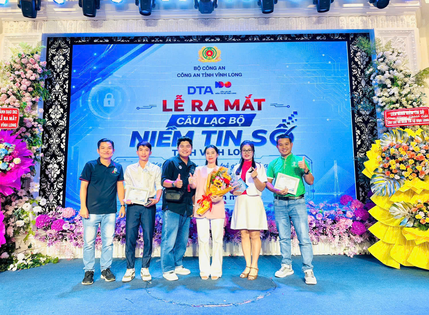 Từ Bắc vào Nam, mạng lưới 34 Câu lạc bộ Niềm tin số chính thức ra mắt tại KOL Summit 2026 - Ảnh 10.
