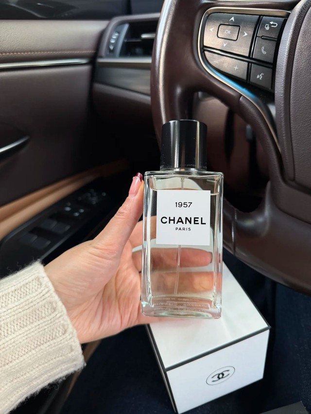 Cõi mạng rần rần truy lùng chai "nước hoa chiêu tài" mang tên 1957: Chanel không tốn một đồng quảng cáo, doanh số vẫn tăng 8%- Ảnh 2.