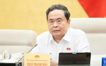Đất lấn biển phải thuộc sở hữu của Nhà nước