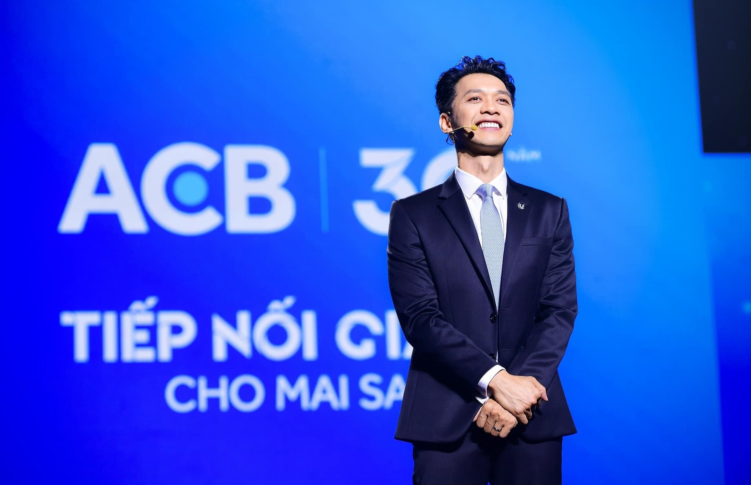 Tổng Giám đốc ACB nhận lương hơn 1 tỷ đồng/tháng, Chủ tịch Trần Hùng Huy có thù lao bao nhiêu?- Ảnh 1.