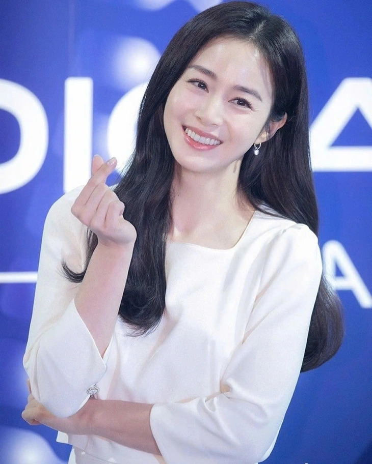 10 nữ diễn viên giàu nhất Hàn Quốc 2026: Song Hye Kyo có 1500 tỷ cũng chỉ xếp thứ 3, hạng 1 thắng đời tuyệt đối- Ảnh 5.