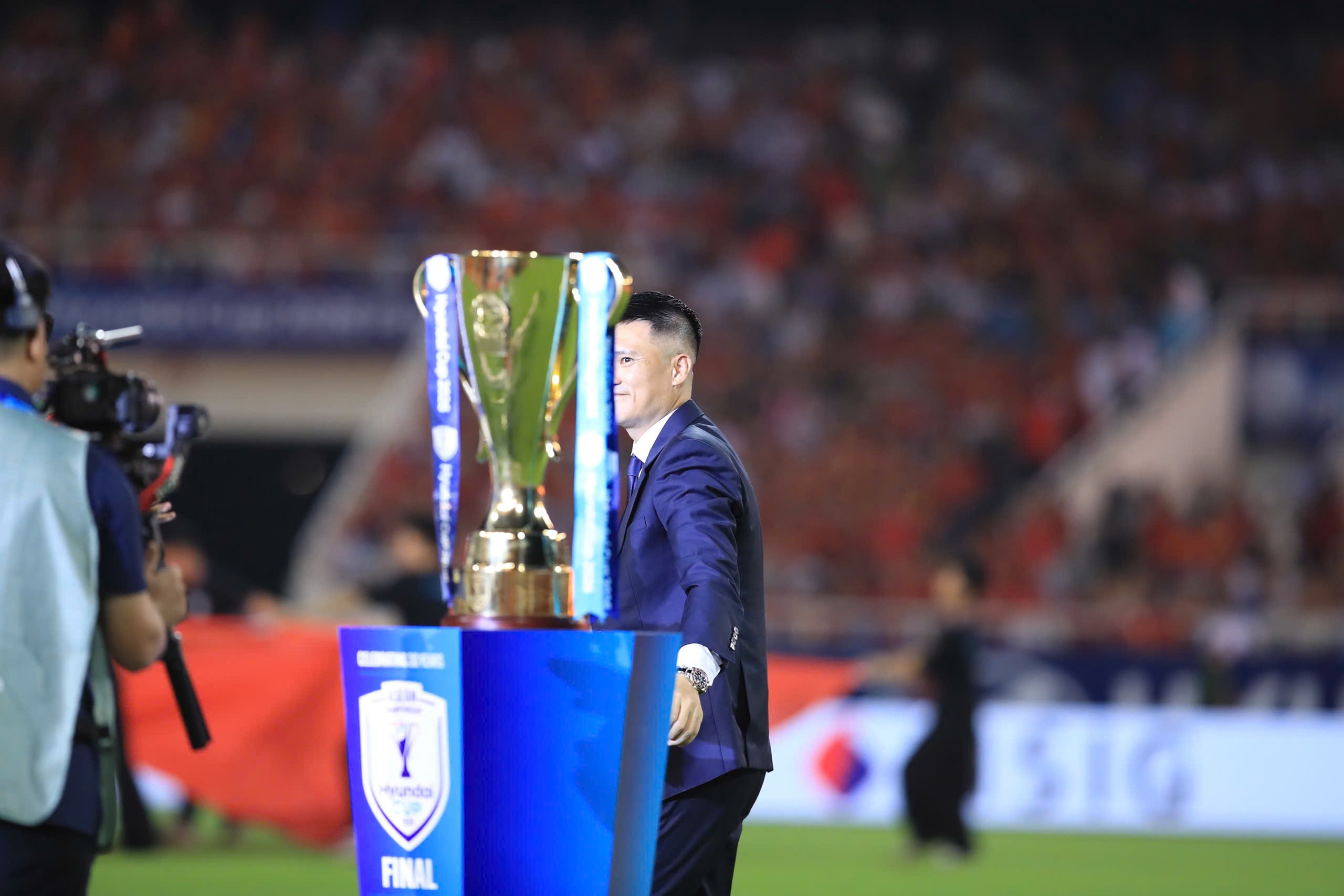 Diễn biến ĐT Việt Nam 0-1 Thái Lan chung kết ASEAN Cup: Thái Lan có bàn thắng mở tỉ số - Ảnh 2.