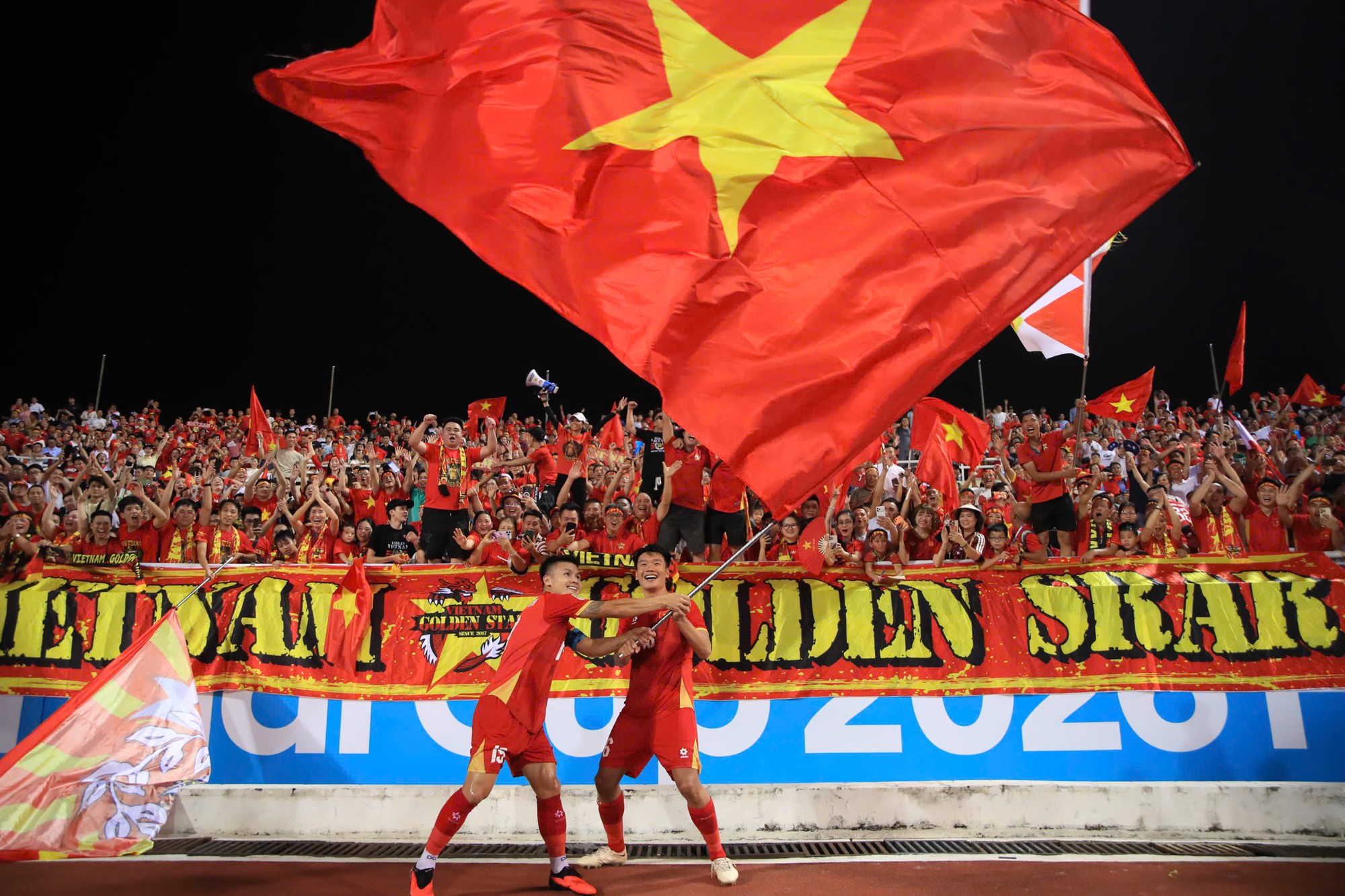 Món quà đặc biệt của Đội tuyển Việt Nam sau khi đánh bại Thái Lan, vô địch ASEAN Cup 2026- Ảnh 1.