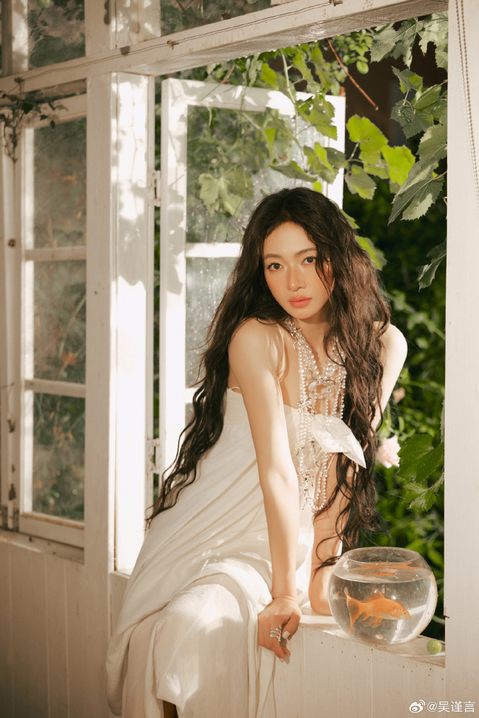 Ngô Cẩn Ngôn chưa bao giờ đẹp đến thế- Ảnh 6.