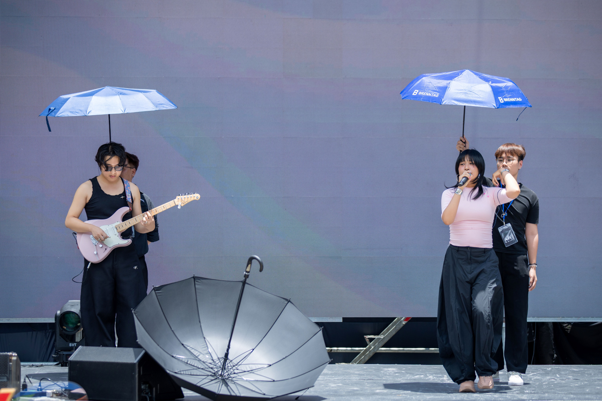 Fandom Yêu Nước cực hot: Sơn.K, Hoàng Tôn, S.T Sơn Thạch cùng loạt sao đổ bộ, sẵn sàng "quẩy tung nóc" WeYoung Stage- Ảnh 9.