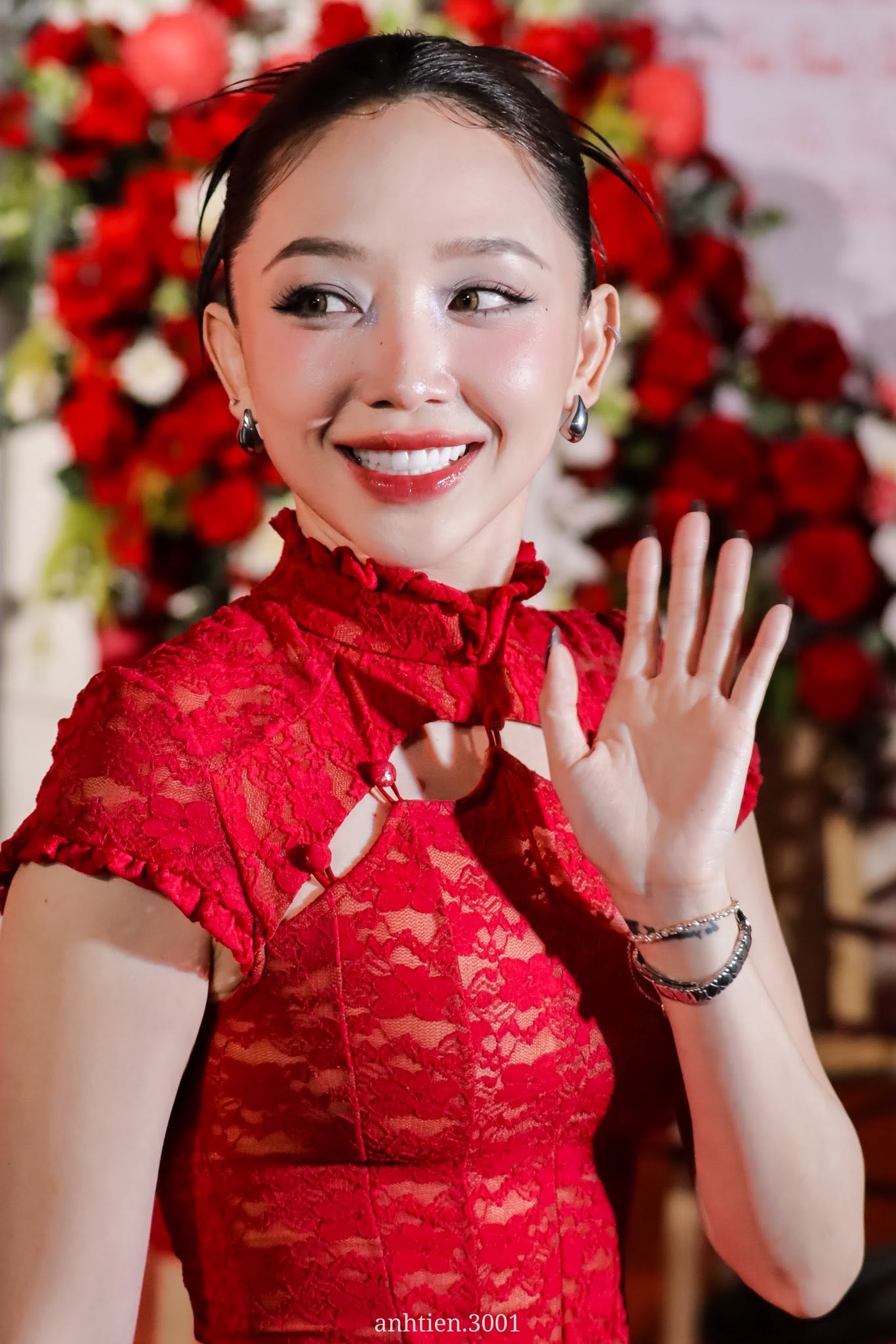 Việt Nam có 1 gương mặt giống cả tá sao hạng A: Y hệt Trấn Thành, hao hao Lệ Quyên, càng nhìn càng lú- Ảnh 9.