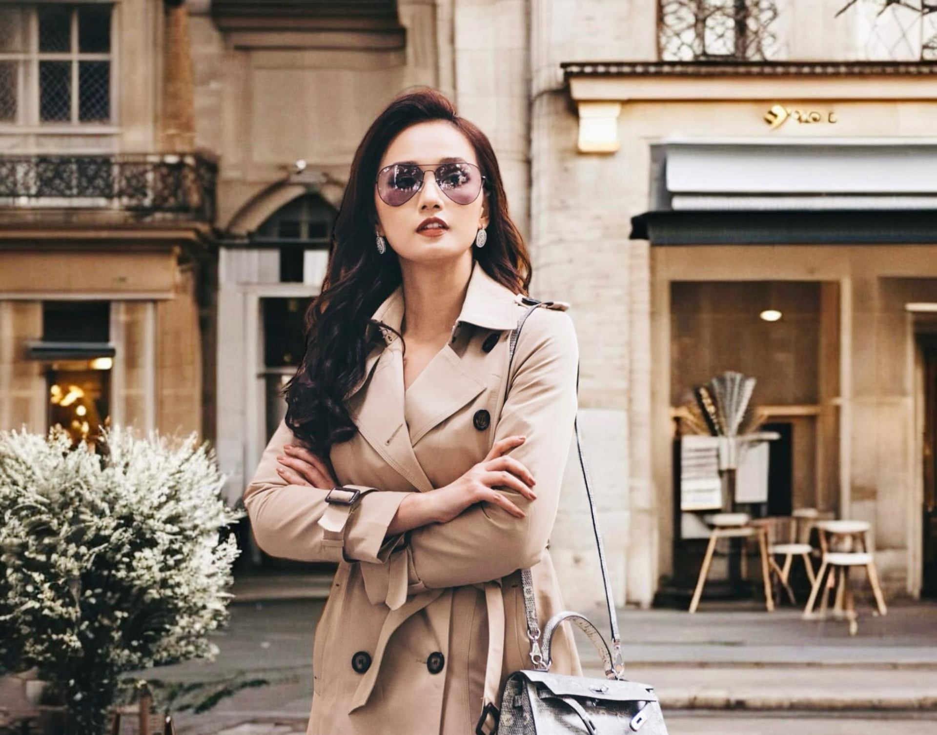Nữ diễn viên là người đẹp Phụ nữ thế kỷ 21 có BST kim cương hàng trăm tỷ, được chồng nuôi 17 năm- Ảnh 5.