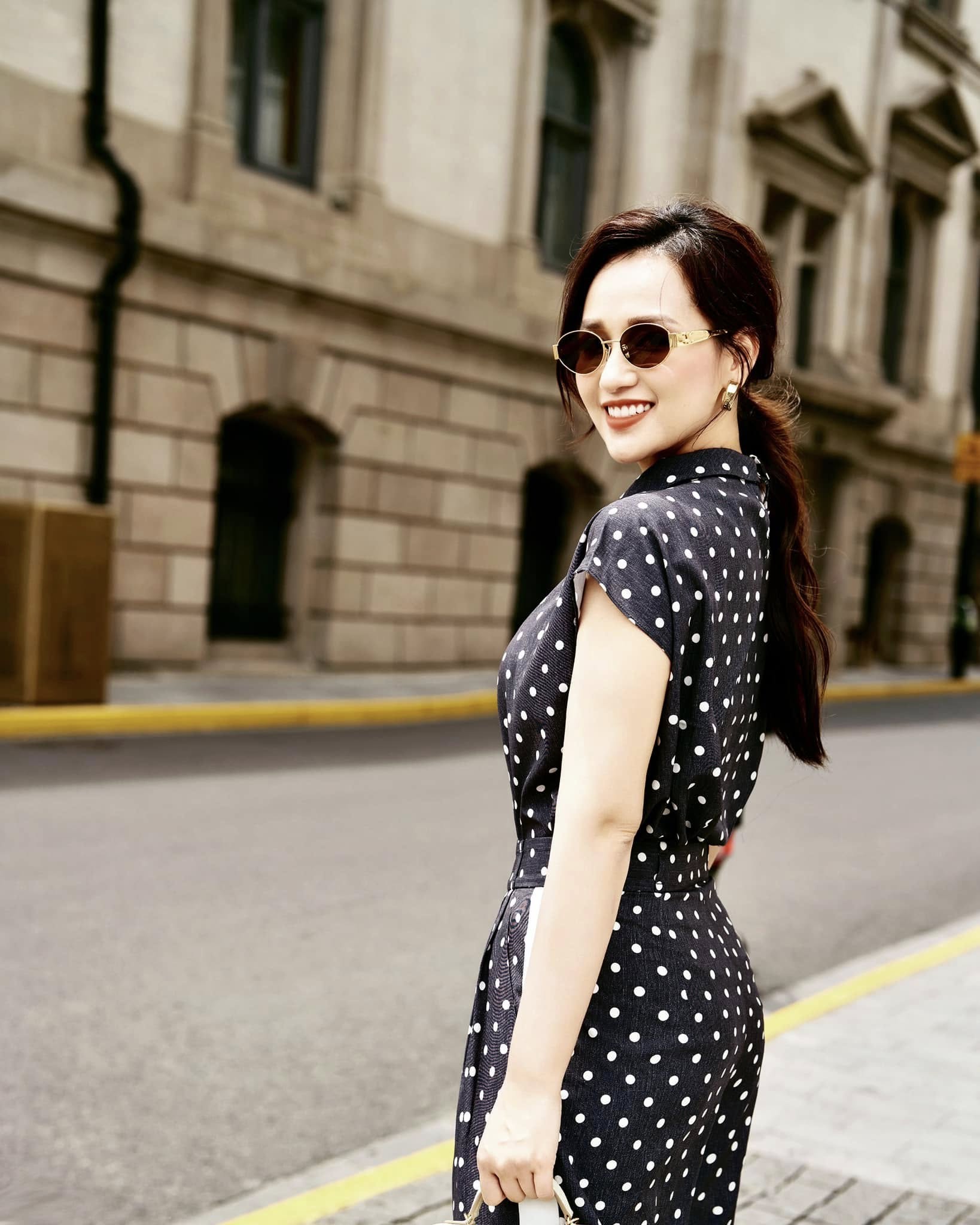 Nữ diễn viên là người đẹp Phụ nữ thế kỷ 21 có BST kim cương hàng trăm tỷ, được chồng nuôi 17 năm- Ảnh 4.