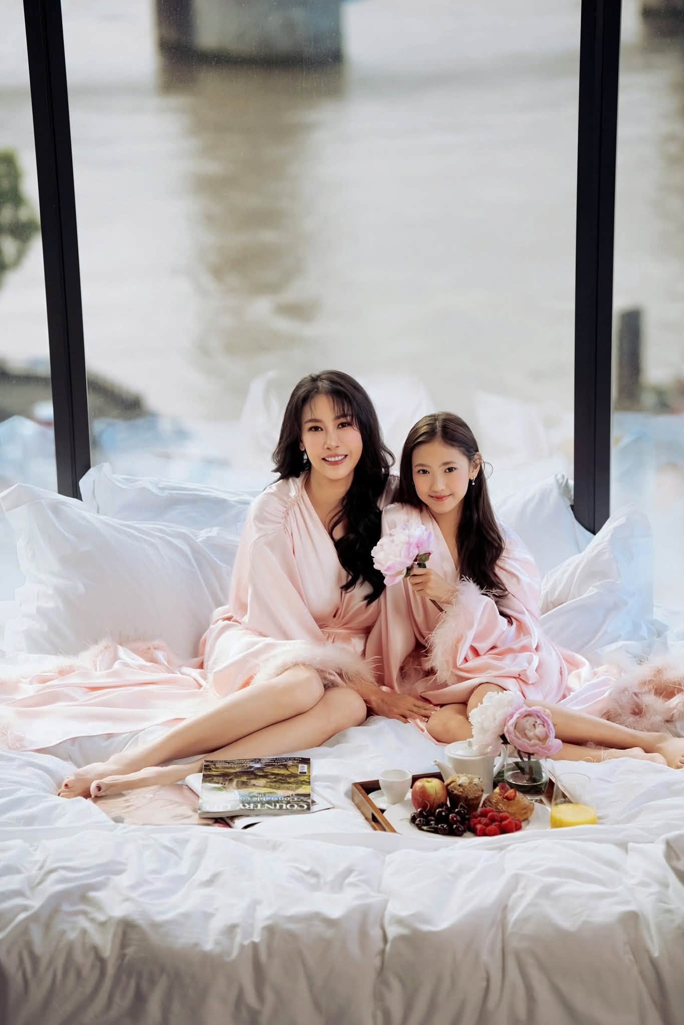 Hoa hậu Hà Kiều Anh than con gái cưng suốt ngày mê thứ này: Hội phụ huynh thì ào ào vào "xin vía"- Ảnh 3.