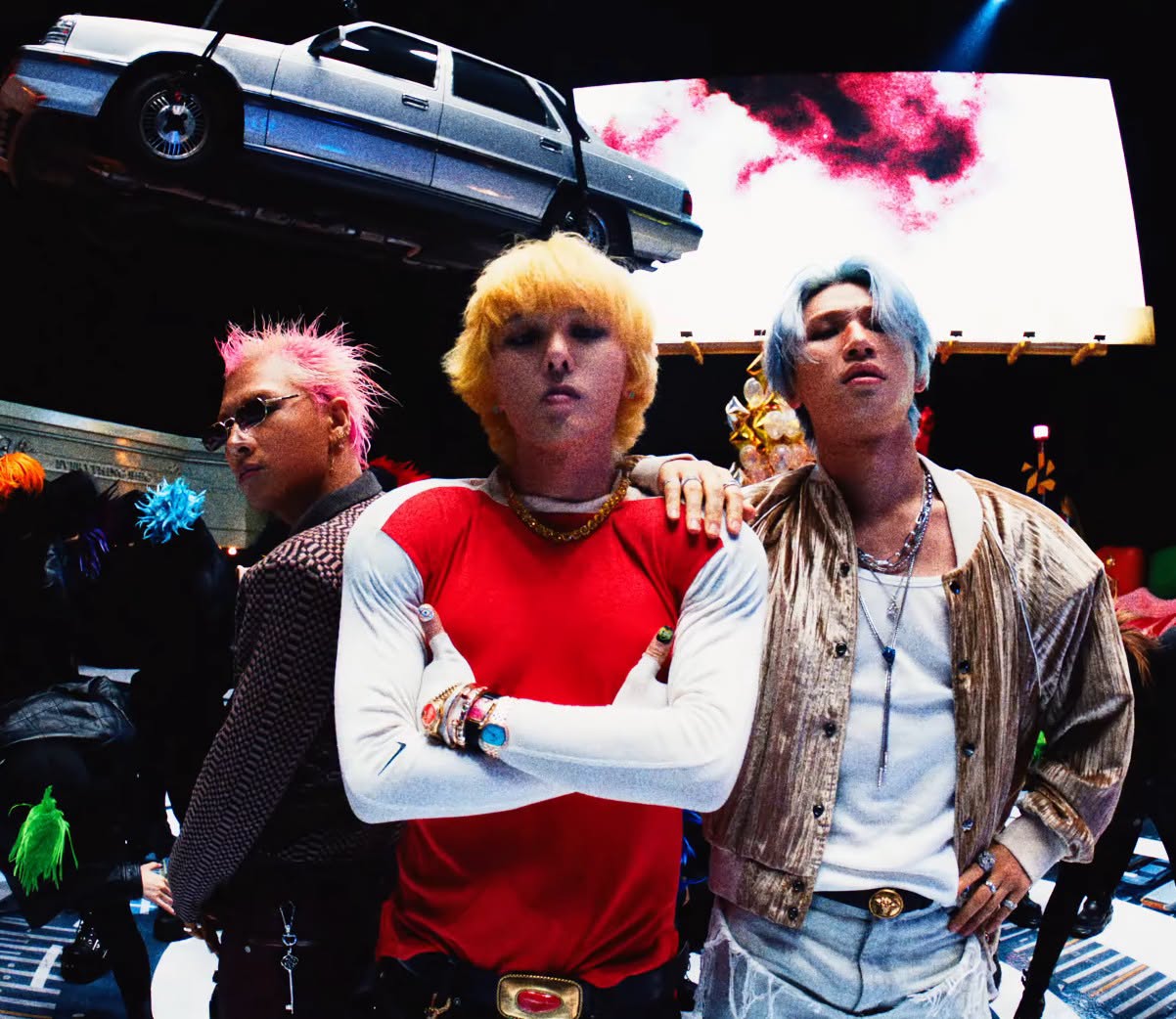 "Cú nổ mới" của BIGBANG cực chất: G-Dragon - Taeyang cùng Daesung cho biết thế nào là "Ferrari cũ vẫn là Ferrari"! - Ảnh 9.