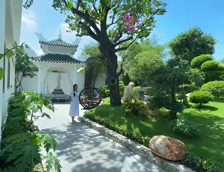 Nhà vườn rộng 3.000m2 của người đẹp Tây Đô Việt Trinh- Ảnh 12.