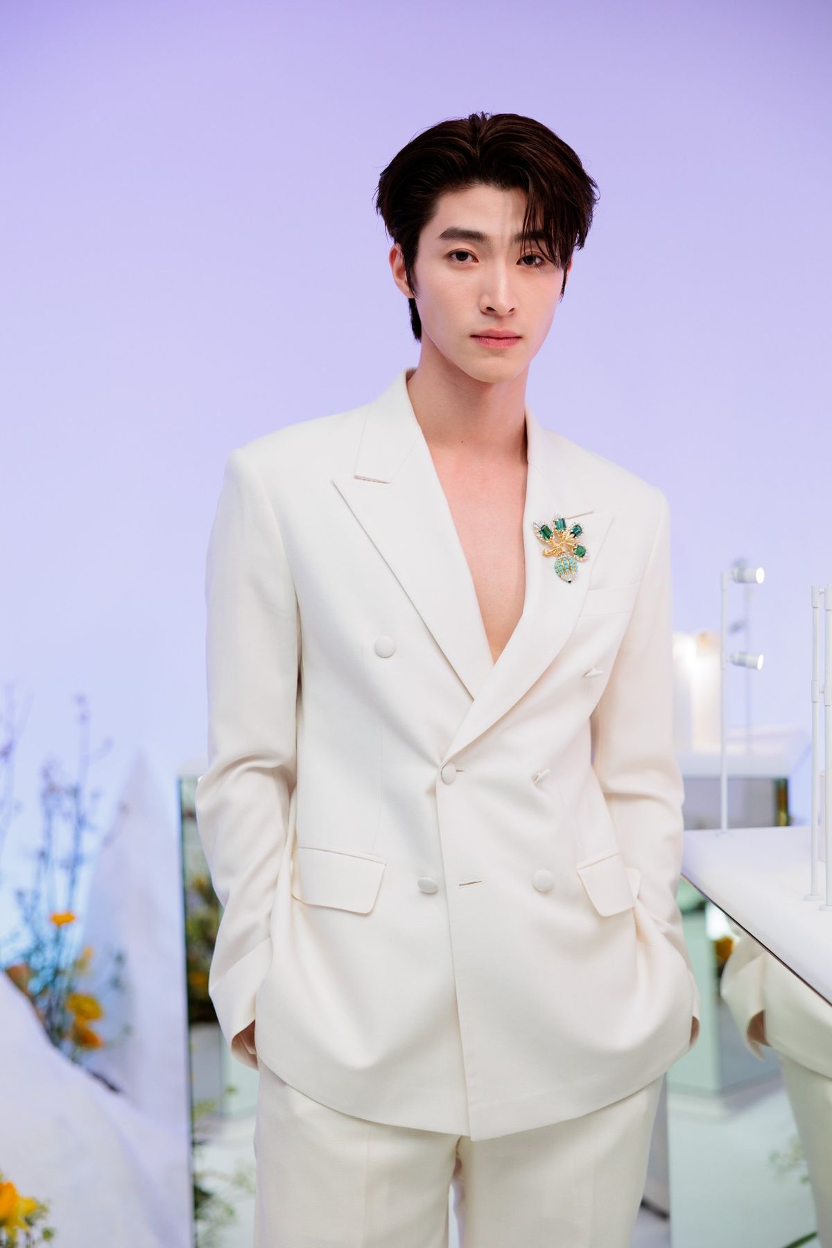 "Tình trẻ" tin đồn của Lisa: Cao 1m83, visual sáng bừng hút hơn 2,5 triệu fan- Ảnh 12.