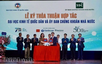 Gắn đào tạo với thực tiễn, phát triển nguồn nhân lực chất lượng cao cho thị trường chứng khoán