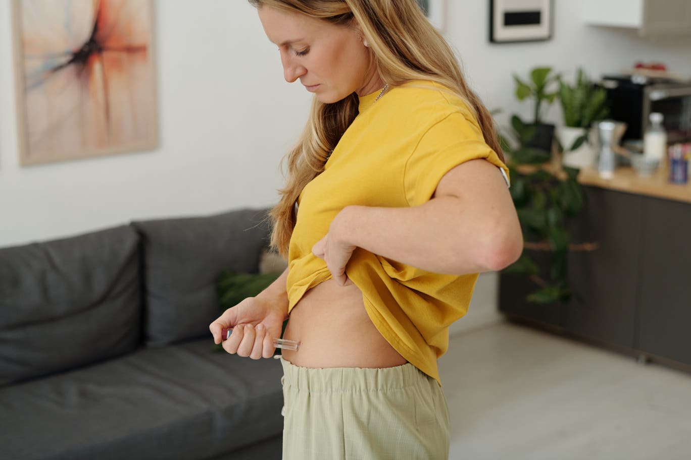 “Bí quyết wellness” mới: Cơn sốt Peptide kéo theo trào lưu tự tiêm tại nhà, cảnh báo nhiều rủi ro- Ảnh 5.