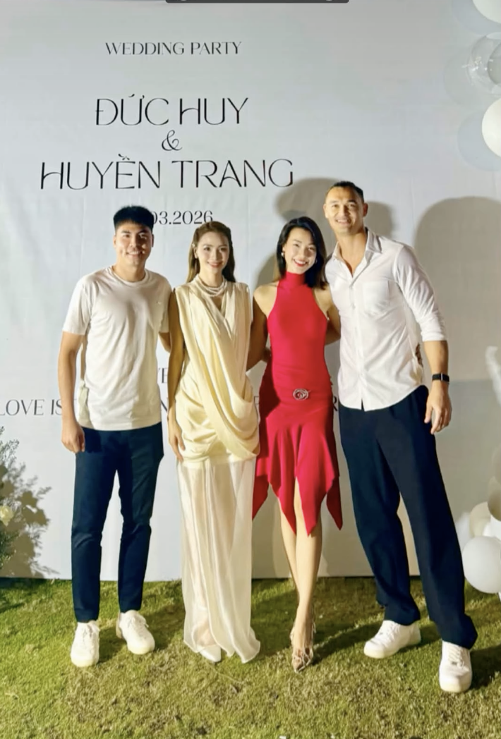 Bức ảnh bí mật của MC Hoàng Oanh và Lê Giang Patrik đến giờ mới được công bố- Ảnh 2.